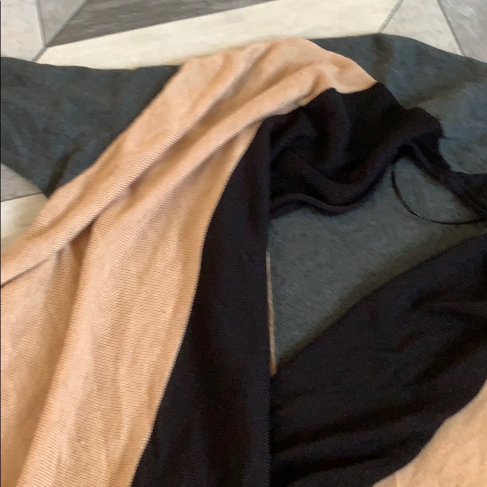 Color Block Cardigan - Picture 2 of 3